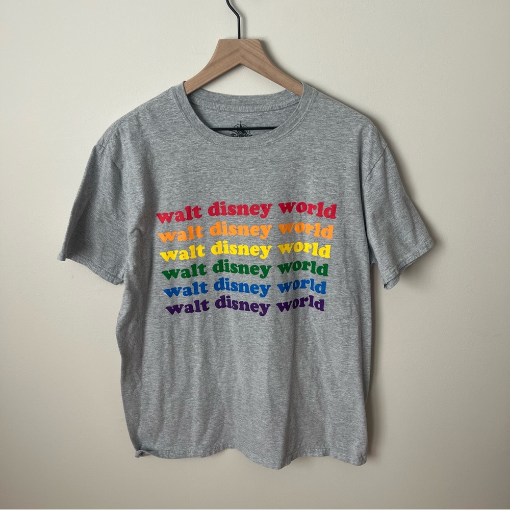 Walt Disney World Rainbow/Pride Gray t-shirt
